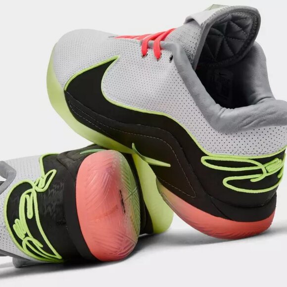 Nike Lebron XXII White Volt Glow Medium Basketball Shoes FZ1094-101 Sz: 11 *NEW* - Picture 2 of 10